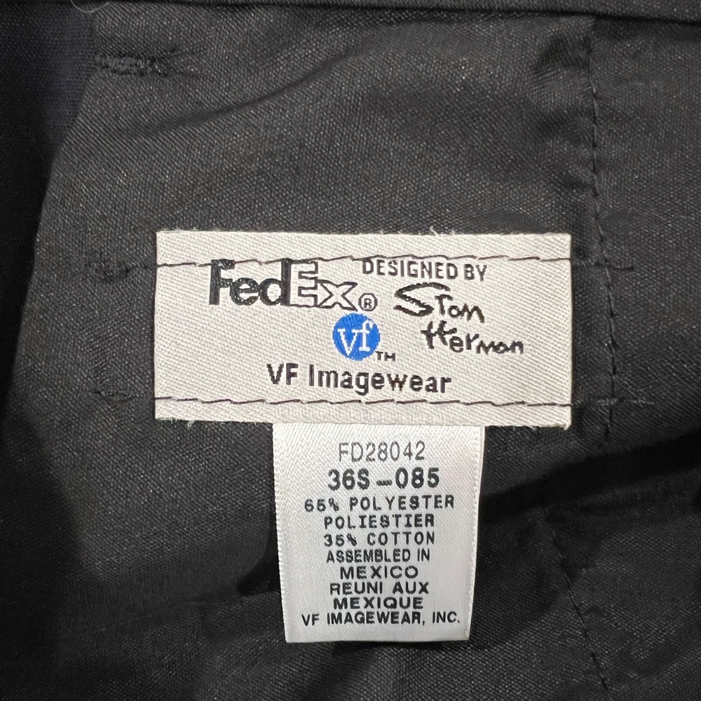 FedEx VF Image Wear Stan Herman Reflective Cargo Shorts Navy Blue Size 36S — 085 - Picture 4 of 4